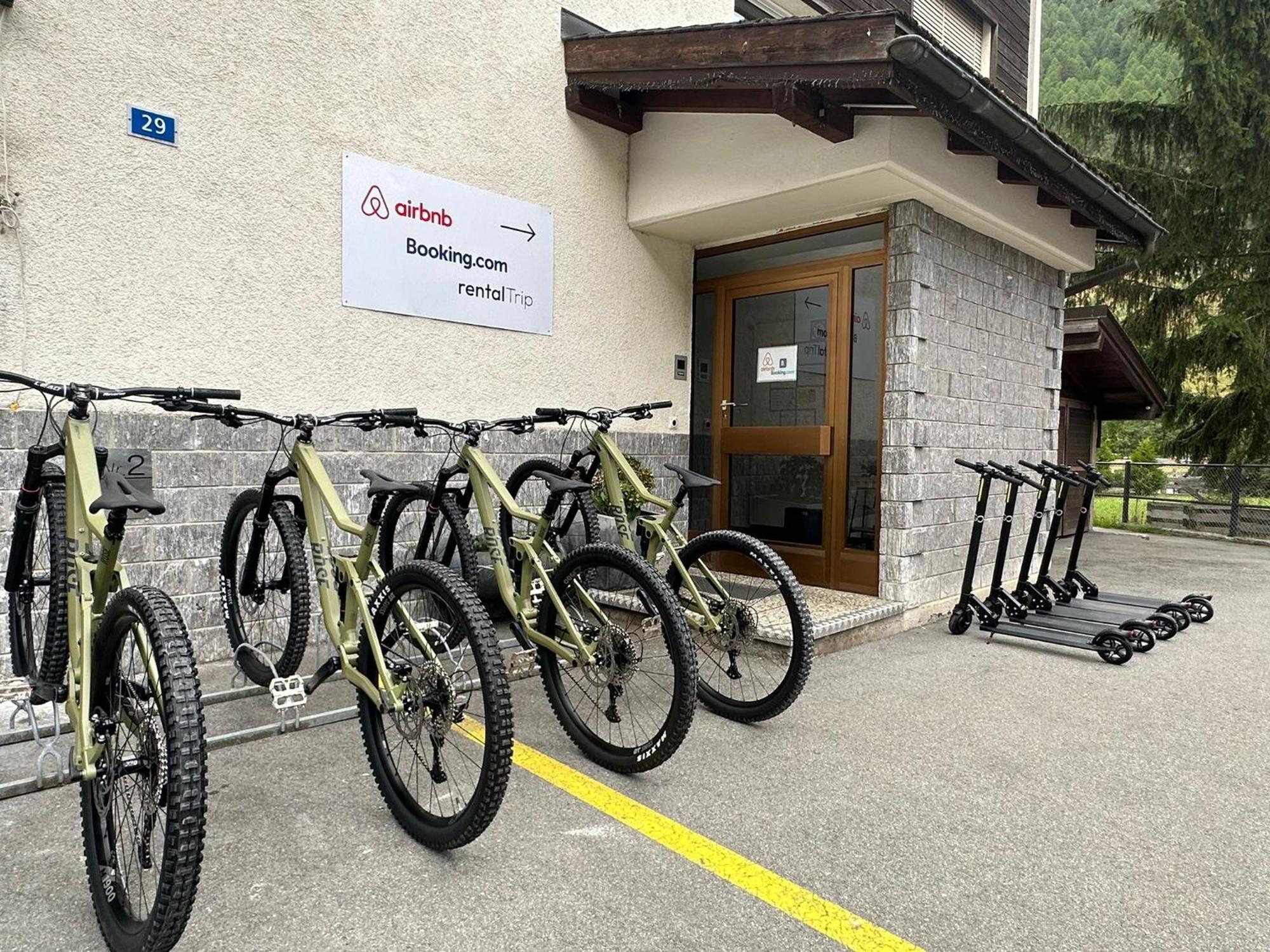 Panorama Apartment For 4 Near Zermatt Täsch Exterior photo